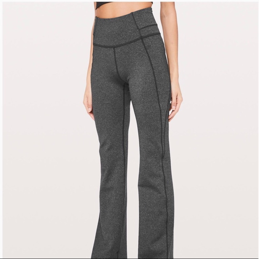 Lululemon groove pants size 4 NWT